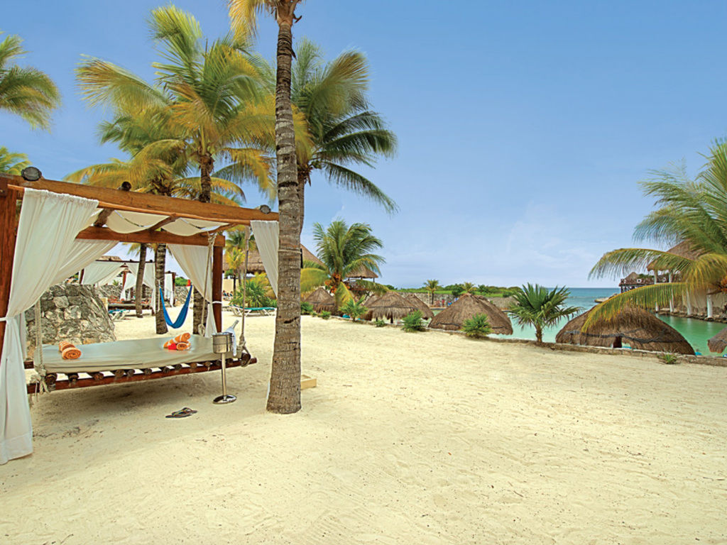 Occidental at Xcaret Destination - All Inclusive Xcaret Park Esterno foto Beach at the Grand Palladium Resort & Spa
